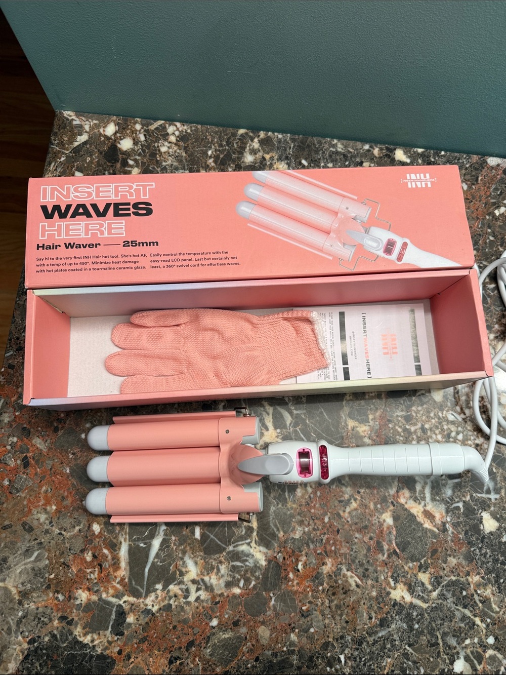 Insert Name Here 25mm triple barrel hair waver